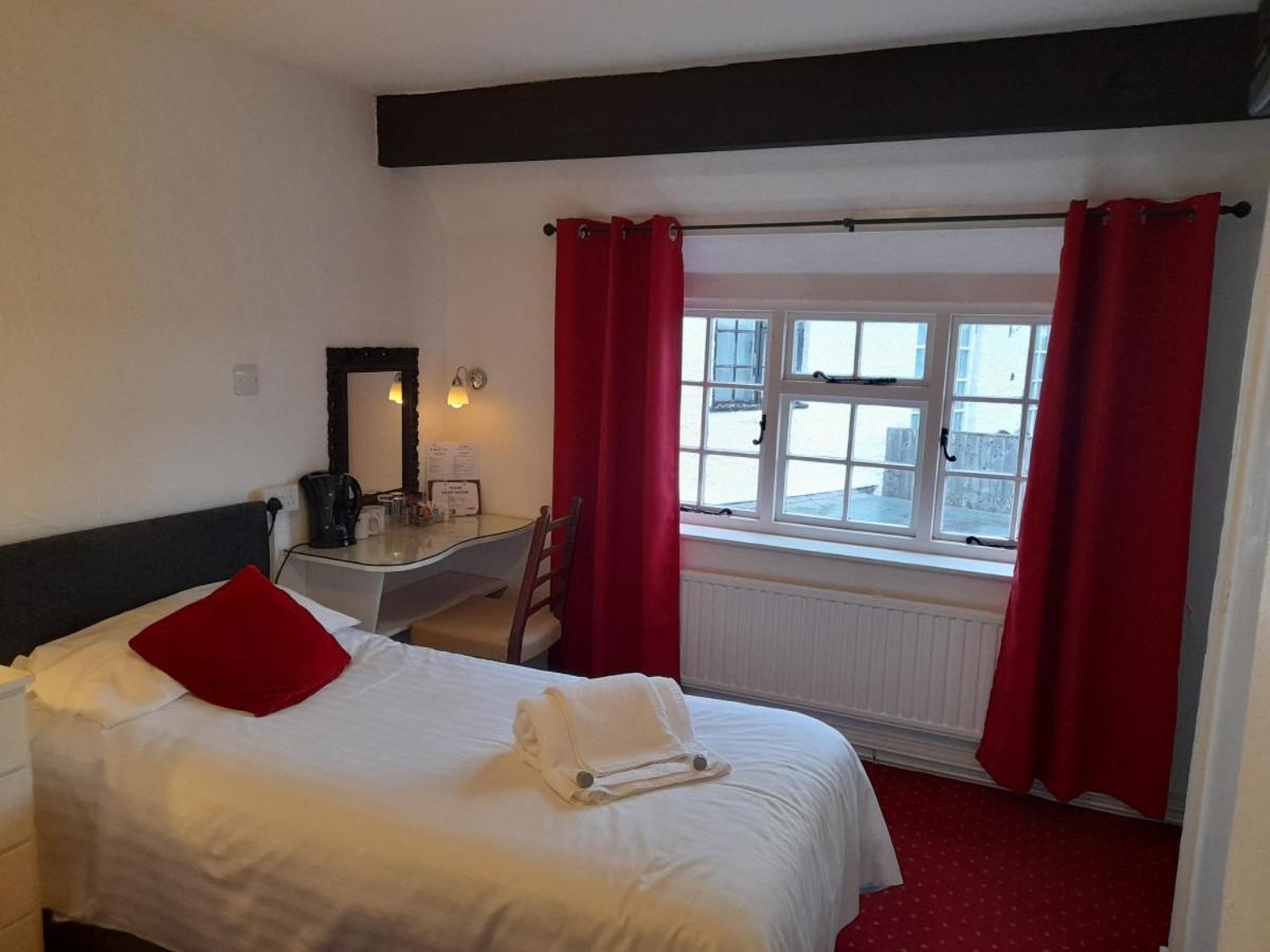 The Weary Friar Inn Pillaton Екстер'єр фото