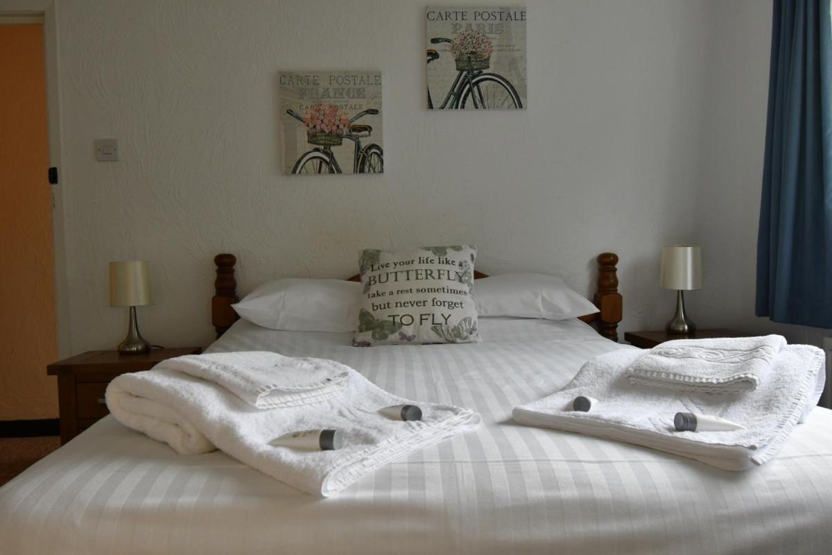 The Weary Friar Inn Pillaton Екстер'єр фото