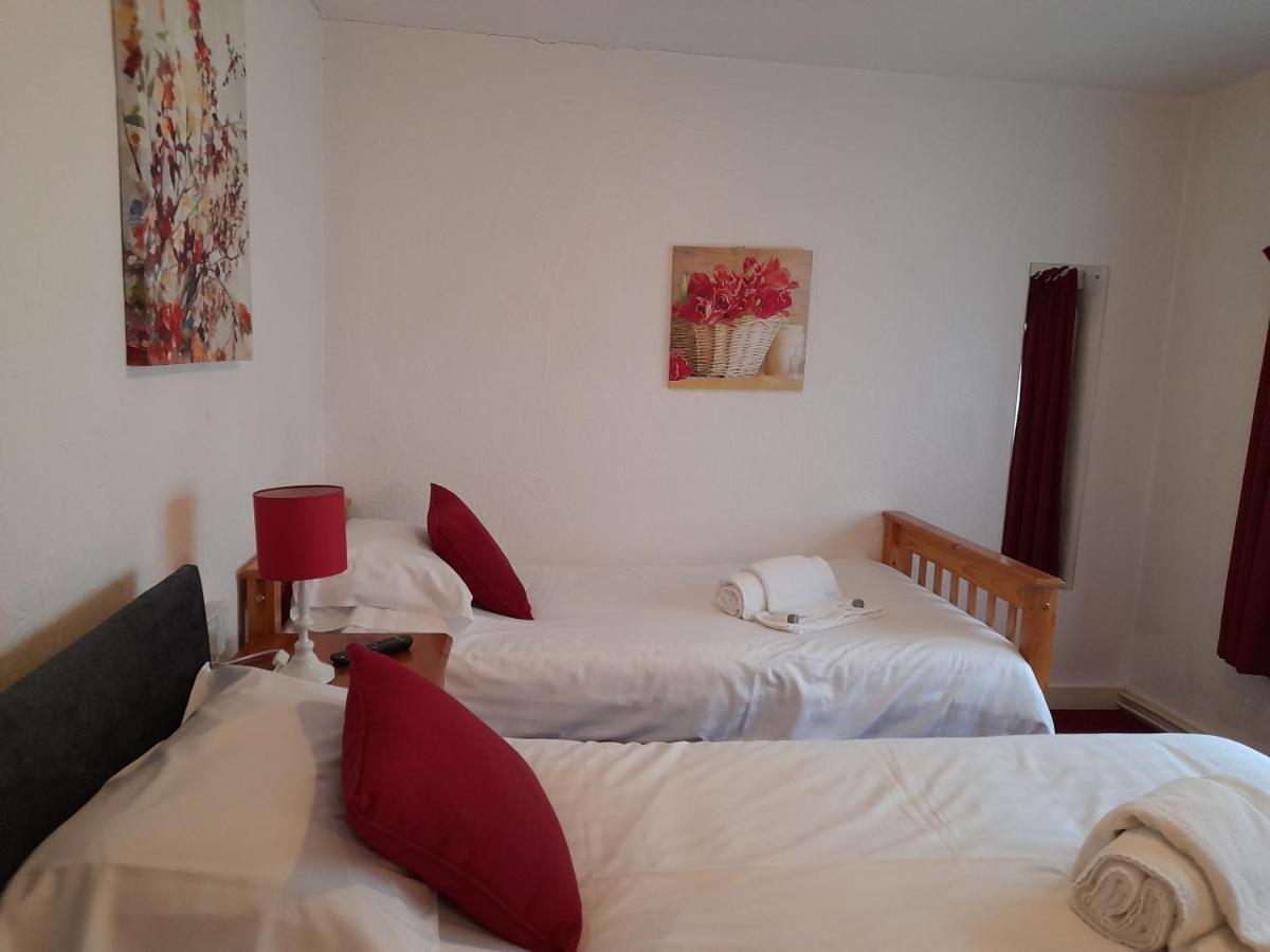 The Weary Friar Inn Pillaton Екстер'єр фото