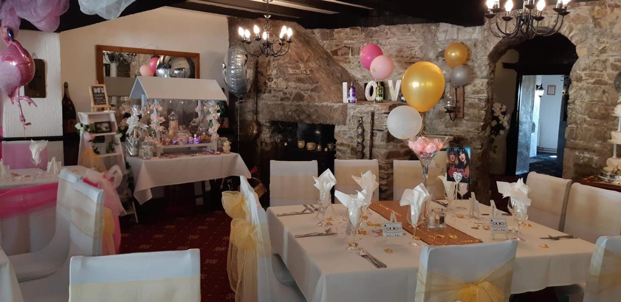 The Weary Friar Inn Pillaton Екстер'єр фото
